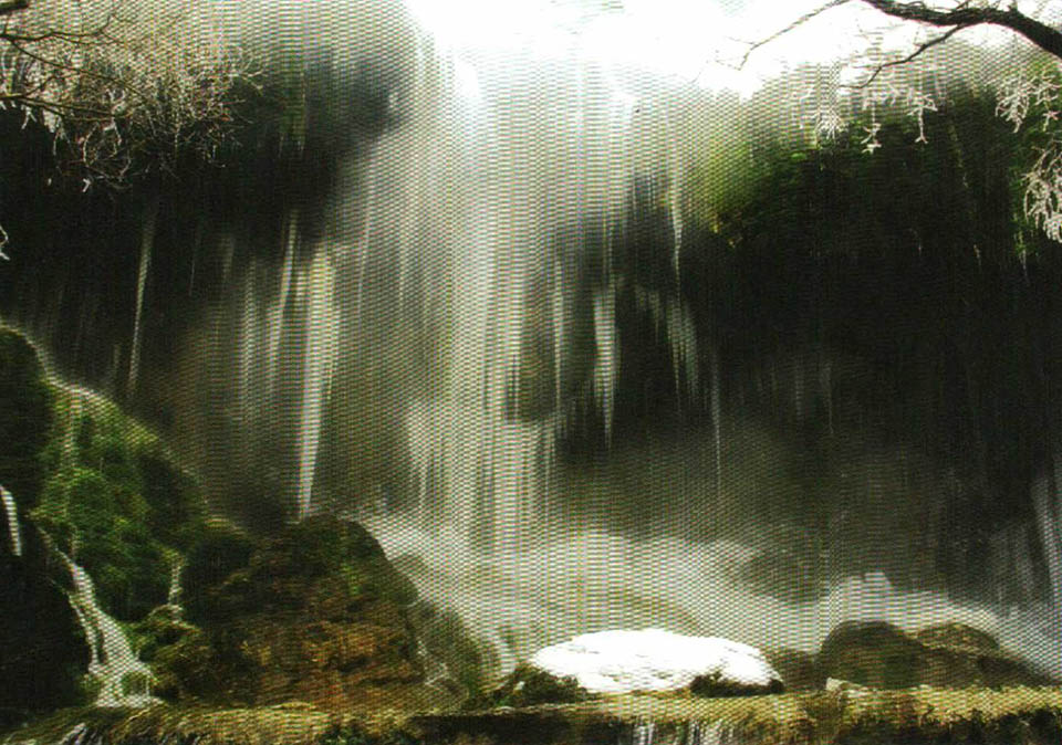 آبشار آسیاب خرابه در زمستان (عکس از مجید فرهمندی)