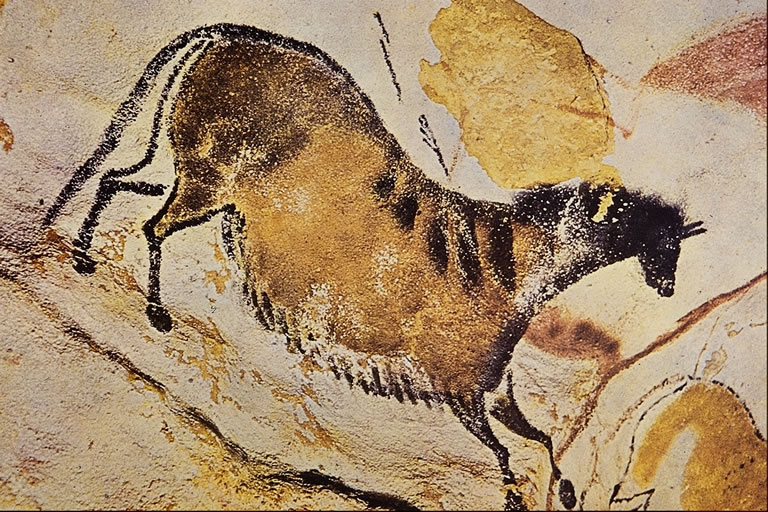 تصویر 6- دوره پارینه سنگی:نقش اسب غار لاسکو فرانسه 15 تا 10 هزار پیش